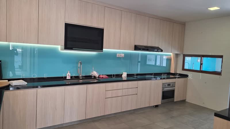Short term lease Huge 5 bedroom Semi D, Parry Ave, 5 Bedrooms, 5,300 sqft, Semi-Detached House For Rent, by Hoe Tze Huat (何子发), 500235275 - Kitchen - PropertyGuru.com.sg