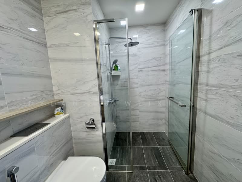 The Alps Residences, Tampines Avenue 10, 2 Bedrooms, 689 sqft, Condominium For Sale, by Dylan Su Weixiang, 500235294 - Bathroom - PropertyGuru.com.sg