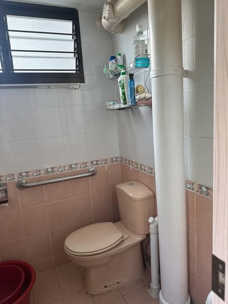 326 Clementi Avenue 5, 326 Clementi Avenue 5, Room Rental, 100 sqft, HDB Flat For Rent, by Wendy Tang, 500235318 - Bathroom - PropertyGuru.com.sg