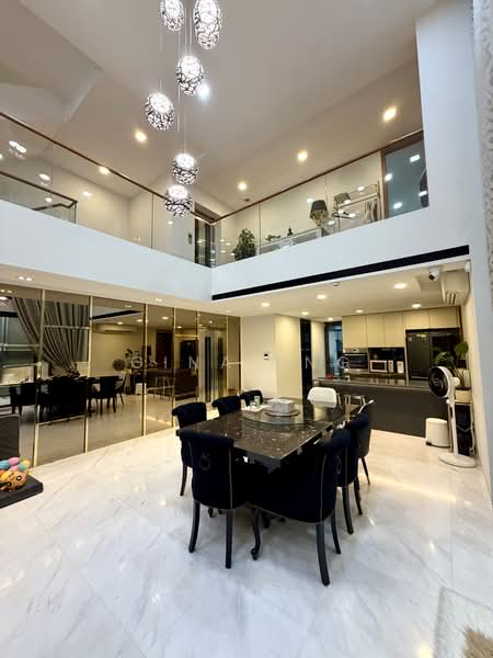 Serangoon Garden Estate, Semi D at Serangoon Garden Estate, 6 Bedrooms, 5,800 sqft, Semi-Detached House For Sale, by Gina Tng, 500235324 - Dining Room - PropertyGuru.com.sg