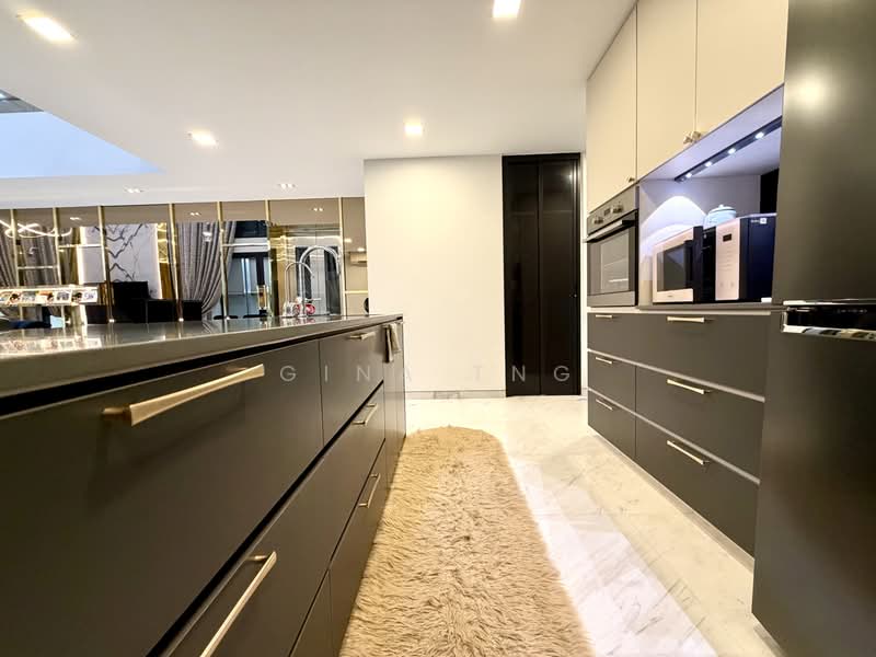 Serangoon Garden Estate, Semi D at Serangoon Garden Estate, 6 Bedrooms, 5,800 sqft, Semi-Detached House For Sale, by Gina Tng, 500235324 - Kitchen - PropertyGuru.com.sg