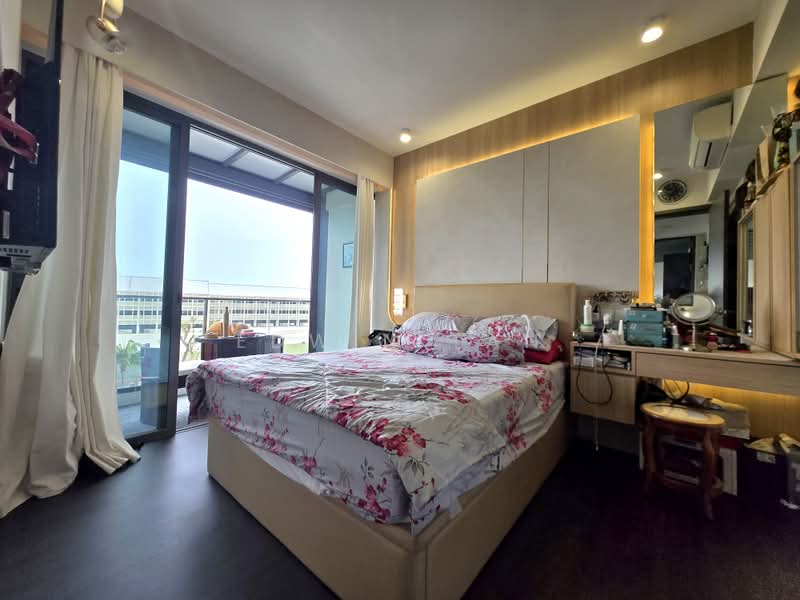 Hedges Park Condominium, 73 Flora Drive, 3 Bedrooms, 1,798 sqft, Condominium For Sale, by Edwin Tan, 500235341 - Bedroom - PropertyGuru.com.sg