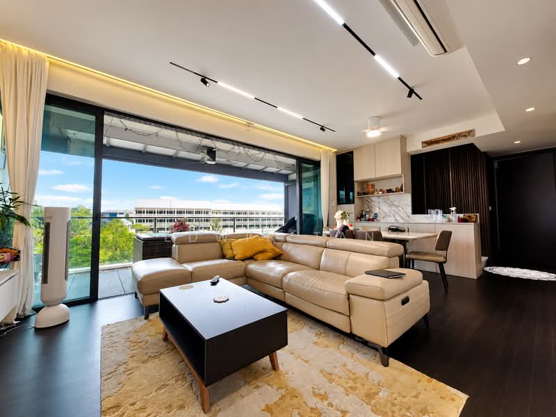 Hedges Park Condominium, 73 Flora Drive, 3 Bedrooms, 1,798 sqft, Condominium For Sale, by Edwin Tan, 500235341 - Living Room - PropertyGuru.com.sg