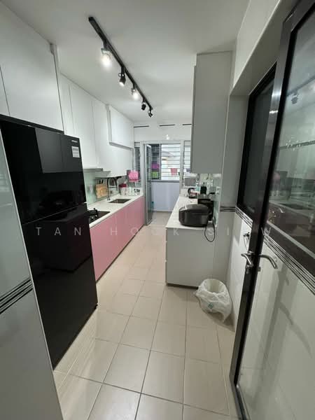 93A Telok Blangah Street 31, 93A Telok Blangah Street 31, 3 Bedrooms, 1,001 sqft, HDB Flat For Sale, by Tan Hock Siew, 500235350 - Kitchen - PropertyGuru.com.sg