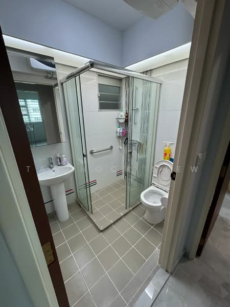 93A Telok Blangah Street 31, 93A Telok Blangah Street 31, 3 Bedrooms, 1,001 sqft, HDB Flat For Sale, by Tan Hock Siew, 500235350 - Bathroom - PropertyGuru.com.sg