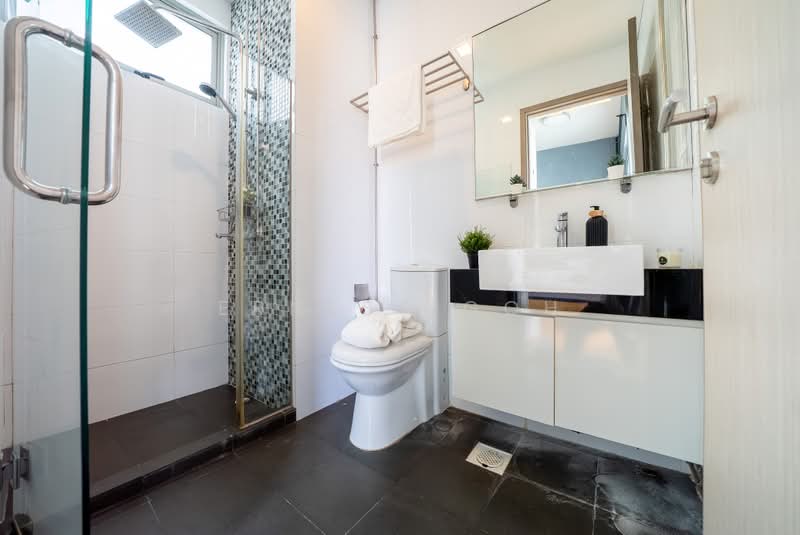 Opal Suites, 1 Opal Crescent, 2 Bedrooms, 646 sqft, Condominium For Sale, by Ernest Goh, 500235351 - Bathroom - PropertyGuru.com.sg