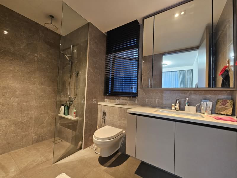 The Tapestry, 59 Tampines Street 86, 3 Bedrooms, 1,130 sqft, Condominium For Sale, by Jason Lee, 500235353 - Master Bath - PropertyGuru.com.sg