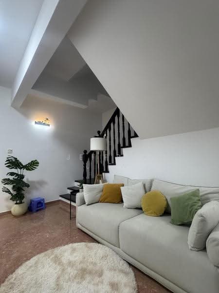 Avila Terrace, Mariam Way, Changi Airport / Changi Village, Room Rental, 110 sqft, Terraced House For Rent, by Jeffrey Liew, 500235356 - Living Room - PropertyGuru.com.sg