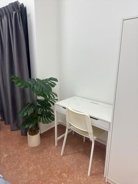 Avila Terrace, Mariam Way, Changi Airport / Changi Village, Room Rental, 110 sqft, Terraced House For Rent, by Jeffrey Liew, 500235356 - Study - PropertyGuru.com.sg