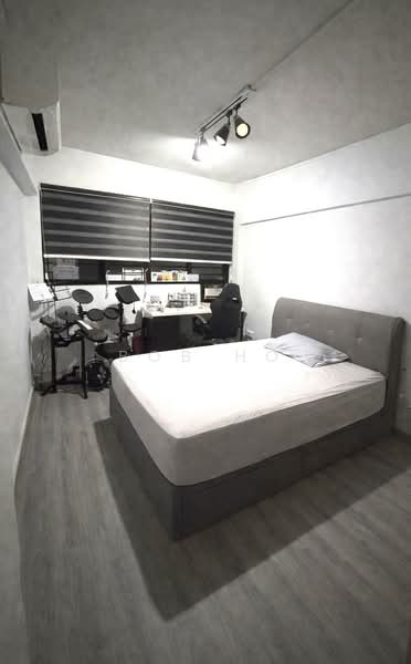 106 Bukit Batok Central, 106 Bukit Batok Central, 3 Bedrooms, 1,119 sqft, HDB Flat For Sale, by Bob Ho, 500235360 - Bedroom - PropertyGuru.com.sg