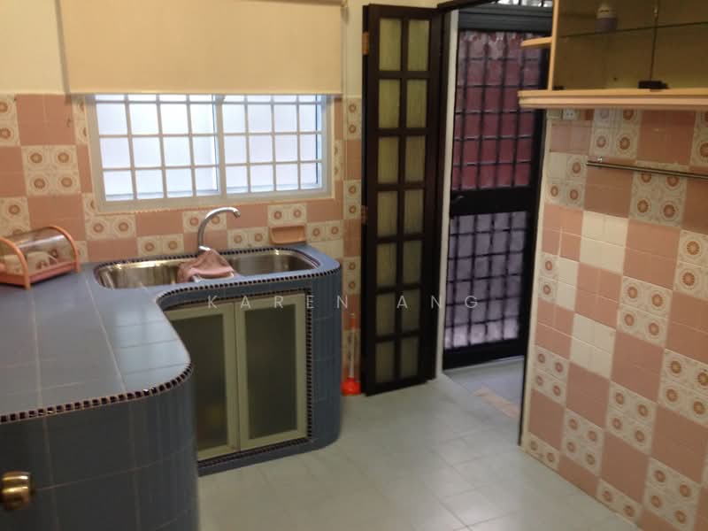 13 wan tho avenue, Macpherson / Potong Pasir, 3 Bedrooms, 800 sqft, Walk-up Apartment For Rent, by Karen Ang, 500235361 - Kitchen - PropertyGuru.com.sg