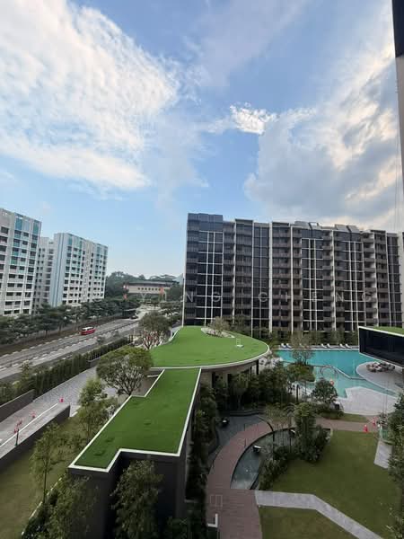 Norwood Grand, , 4 Bedrooms, 1,313 sqft, Condominium For Sale, by Ying Ying Cheng, 500235362 - Exterior - PropertyGuru.com.sg
