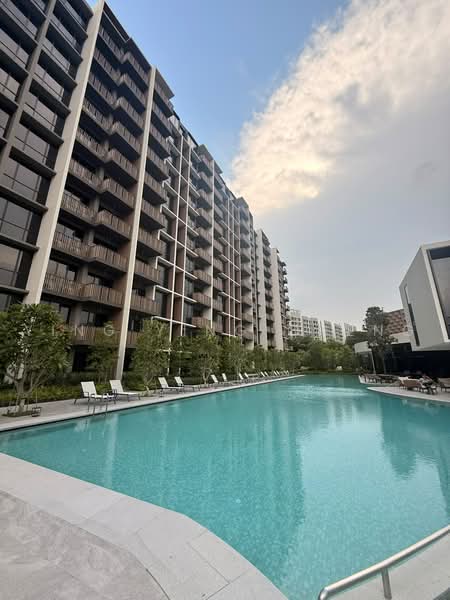 Norwood Grand, , 4 Bedrooms, 1,313 sqft, Condominium For Sale, by Ying Ying Cheng, 500235362 - Exterior - PropertyGuru.com.sg