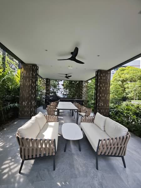 Norwood Grand, , 4 Bedrooms, 1,313 sqft, Condominium For Sale, by Ying Ying Cheng, 500235362 - Exterior - PropertyGuru.com.sg
