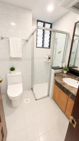 Carissa Park Condo, 2 Flora Drive, Changi Airport / Changi Village, Room Rental, 100 sqft, Condominium For Rent, by Grace Chin, 500235364 - Bathroom - PropertyGuru.com.sg