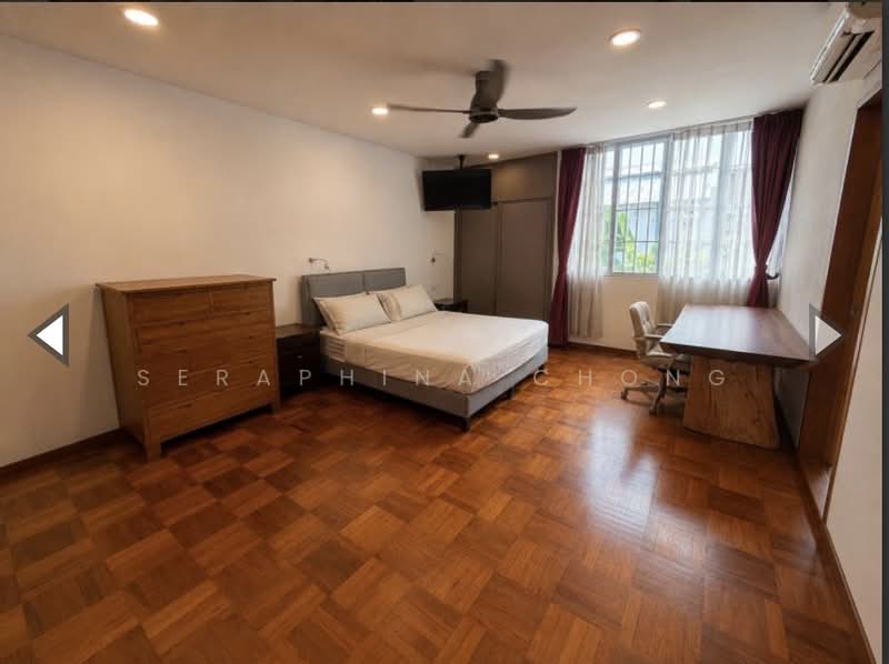 VALUE BUY / Holland Landed For Sale / Mins. To Henry Park Pri Sch !, Moonbeam, Holland Grove, Ming Teck Park, 4 Bedrooms, 2,740 sqft, Terraced House For Sale, by Seraphina Chong, 500235367 - Bedroom - PropertyGuru.com.sg
