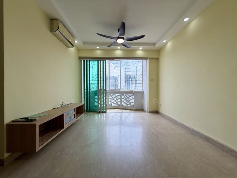Guilin View, 20 Bukit Batok Street 52, 2 Bedrooms, 861 sqft, Condominium For Rent, by Jaslin Khoo, 500235368 - Living Room - PropertyGuru.com.sg
