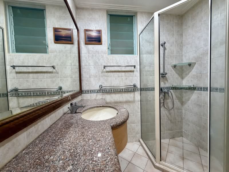 Guilin View, 20 Bukit Batok Street 52, 2 Bedrooms, 861 sqft, Condominium For Rent, by Jaslin Khoo, 500235368 - Bathroom - PropertyGuru.com.sg