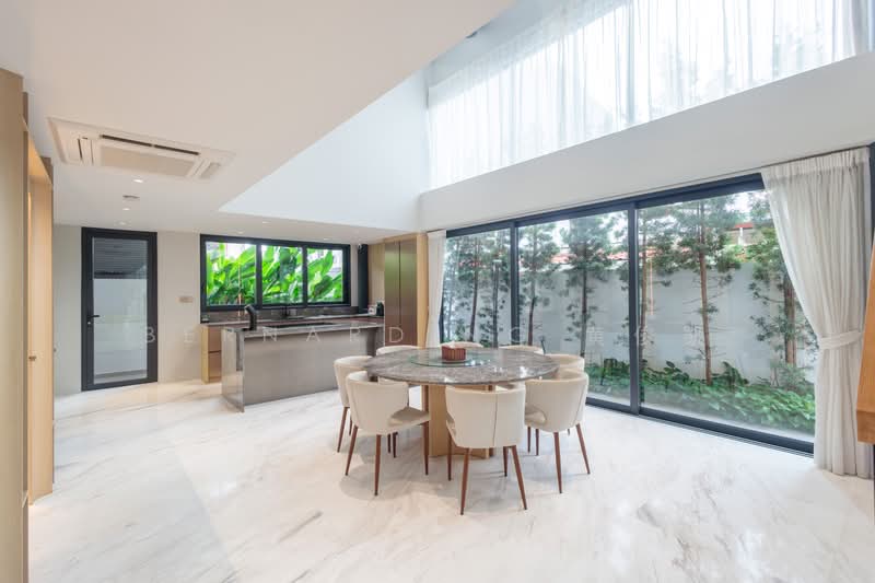 Newly Rebuild Designer Landed! Within 1km Maris Stella PLMGS!, How Sun Dr, Rochdale Road, Thrift Drive, Paya Lebar Crescent, 7 Bedrooms, 5,999 sqft, Corner Terrace For Sale, by Bernard Ng 黄俊凯, 500235370 - Kitchen - PropertyGuru.com.sg