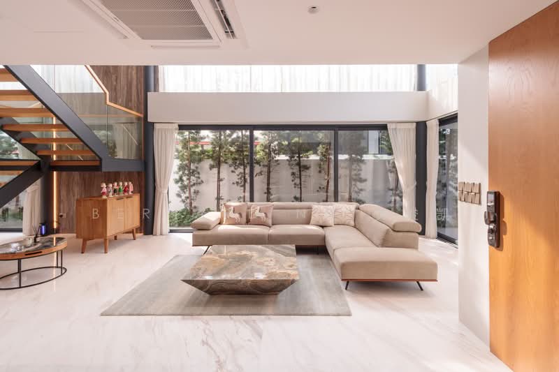 Newly Rebuild Designer Landed! Within 1km Maris Stella PLMGS!, How Sun Dr, Rochdale Road, Thrift Drive, Paya Lebar Crescent, 7 Bedrooms, 5,999 sqft, Corner Terrace For Sale, by Bernard Ng 黄俊凯, 500235370 - Living Room - PropertyGuru.com.sg