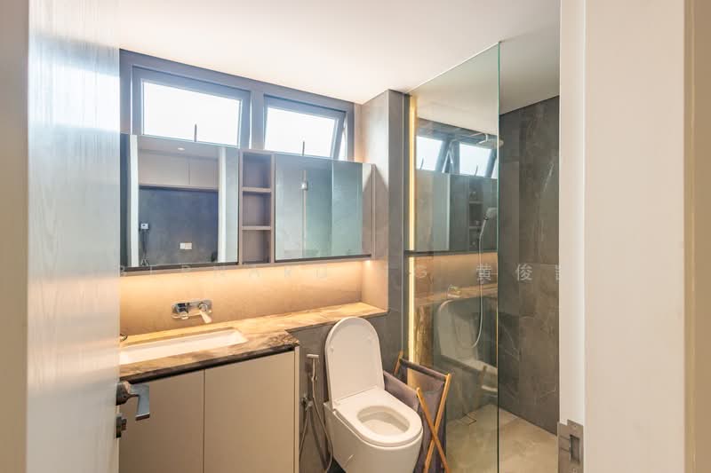 Newly Rebuild Designer Landed! Within 1km Maris Stella PLMGS!, How Sun Dr, Rochdale Road, Thrift Drive, Paya Lebar Crescent, 7 Bedrooms, 5,999 sqft, Corner Terrace For Sale, by Bernard Ng 黄俊凯, 500235370 - Bathroom - PropertyGuru.com.sg