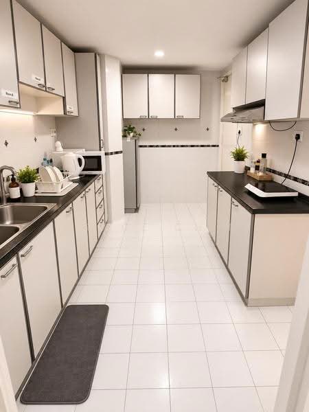 The Tanamera, 3 Tanah Merah Kechil Road, Bedok / Upper East Coast, Room Rental, 120 sqft, Condominium For Rent, by Grace Chin, 500235371 - Kitchen - PropertyGuru.com.sg