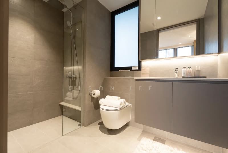 Aurelle of Tampines, Tampines Street 62, 4 Bedrooms, 1,023 sqft, Executive Condominium For Sale, by Elson Lee, 500235372 - Bathroom - PropertyGuru.com.sg