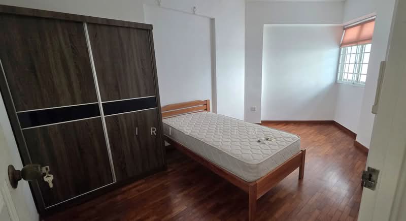 385 Bukit Batok West Avenue 5, 385 Bukit Batok West Avenue 5, 3 Bedrooms, 968 sqft, HDB Flat For Rent, by Iris Lim, 500235378 - Bedroom - PropertyGuru.com.sg