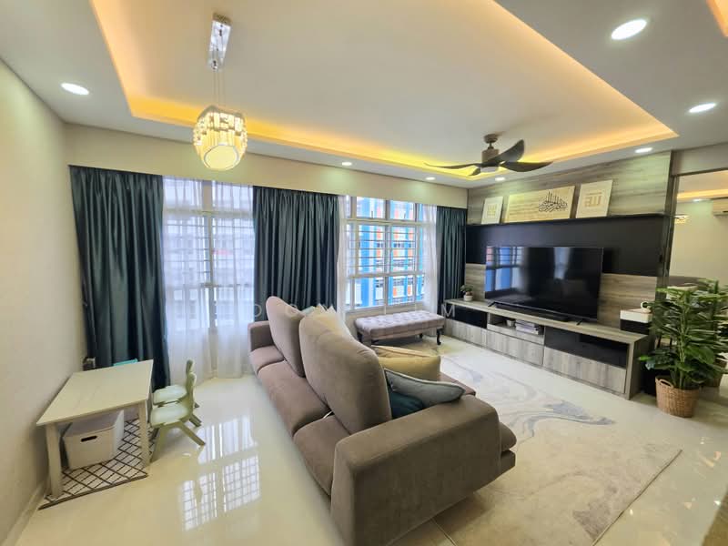 674A Fern Grove @ Yishun, 674A Yishun Avenue 4, 3 Bedrooms, 1,205 sqft, HDB Flat For Sale, by Don Lim, 500235397 - Living Room - PropertyGuru.com.sg