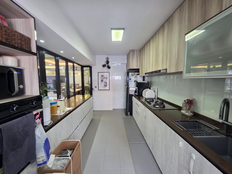 674A Fern Grove @ Yishun, 674A Yishun Avenue 4, 3 Bedrooms, 1,205 sqft, HDB Flat For Sale, by Don Lim, 500235397 - Kitchen - PropertyGuru.com.sg