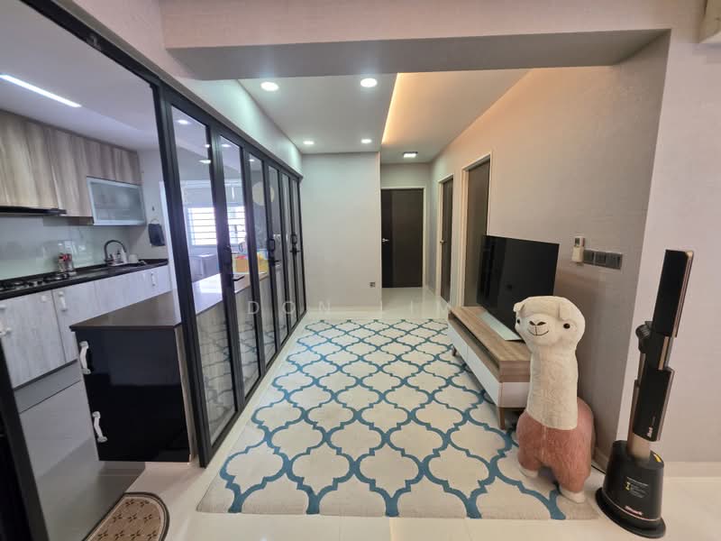 674A Fern Grove @ Yishun, 674A Yishun Avenue 4, 3 Bedrooms, 1,205 sqft, HDB Flat For Sale, by Don Lim, 500235397 - Kitchen - PropertyGuru.com.sg
