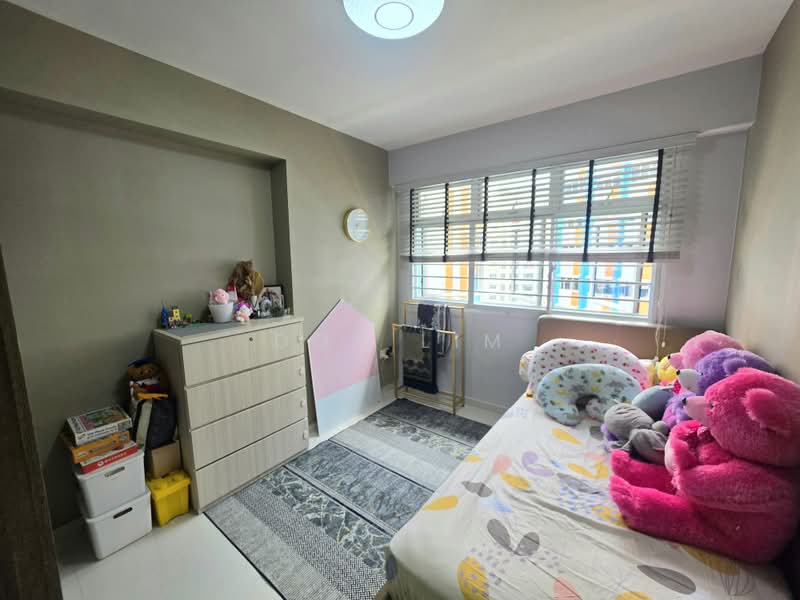 674A Fern Grove @ Yishun, 674A Yishun Avenue 4, 3 Bedrooms, 1,205 sqft, HDB Flat For Sale, by Don Lim, 500235397 - Bedroom - PropertyGuru.com.sg