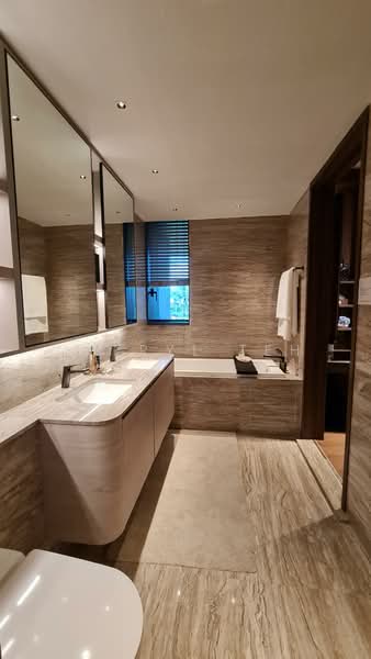 The Continuum, 1-8 Thiam Siew Avenue, 5 Bedrooms, 1,905 sqft, Condominium For Sale, by Cheryl Teh, 500235399 - Bathroom - PropertyGuru.com.sg