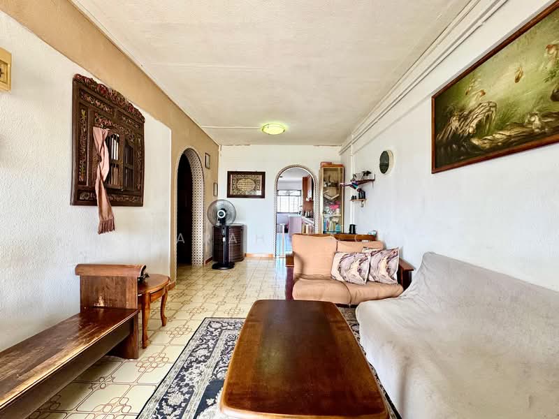 554 Bedok North Street 3, 554 Bedok North Street 3, 2 Bedrooms, 732 sqft, HDB Flat For Sale, by Farah Zack, 500235401 - Living Room - PropertyGuru.com.sg