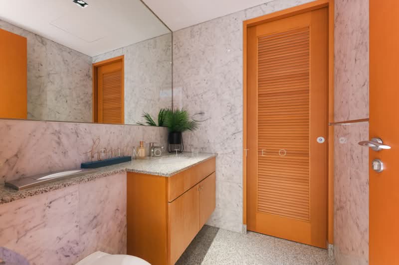 The Edge on Cairnhill, 130 Cairnhill Road, 4 Bedrooms, 2,142 sqft, Condominium For Sale, by Timothy Teo, 500235408 - Bathroom 3 - PropertyGuru.com.sg