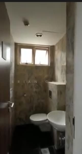 Hongkong Street, , 3,745 sqft, Shop / Shophouse For Rent, by Brian Chng, 500235414 - Bathroom - CommercialGuru.com.sg
