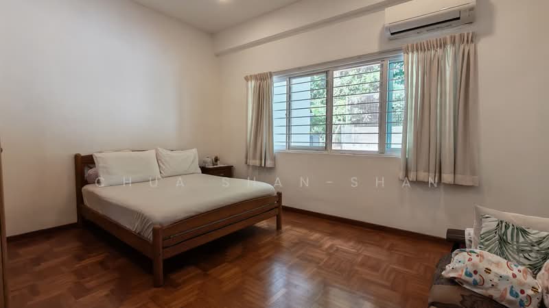 Yew Lian Park, Taman Permata, 5 Bedrooms, 3,200 sqft, Semi-Detached House For Rent, by Chua Shan-Shan, 500235415 - Master Bedroom - PropertyGuru.com.sg