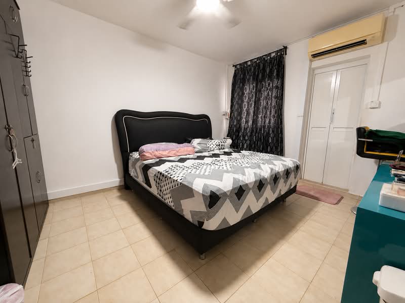 929 Jurong West Street 92, 929 Jurong West Street 92, 3 Bedrooms, 1,108 sqft, HDB Flat For Sale, by Asri Nor, 500235436 - Bedroom - PropertyGuru.com.sg