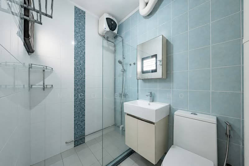 284 Yishun Avenue 6, 284 Yishun Avenue 6, 2 Bedrooms, 797 sqft, HDB Flat For Sale, by Nicolette Ho, 500235439 - Bathroom - PropertyGuru.com.sg