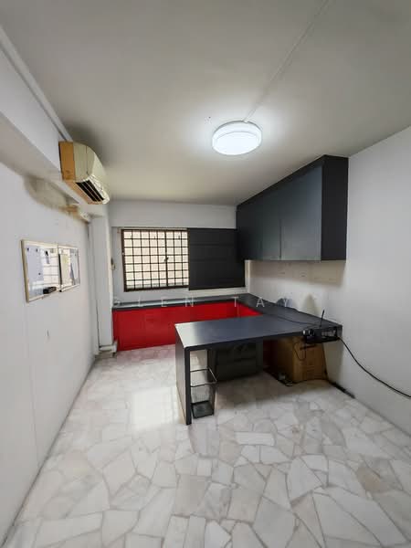 438 Choa Chu Kang Avenue 4, 438 Choa Chu Kang Avenue 4, 3 Bedrooms, 1,141 sqft, HDB Flat For Sale, by Glen Tay, 500235440 - Study - PropertyGuru.com.sg