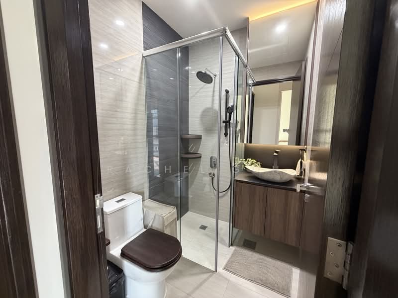 Oxley Edge, 308 River Valley Road, 2 Bedrooms, 1,150 sqft, Apartment For Rent, by Rachel Goh, 500235458 - Bathroom - PropertyGuru.com.sg