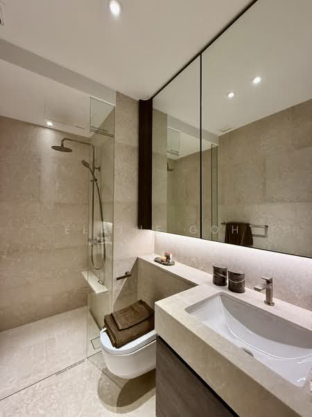 UPPERHOUSE at Orchard Boulevard, 22 Orchard Boulevard, 4 Bedrooms, 2,056 sqft, Condominium For Sale, by Elaine Goh, 500235464 - Bathroom - PropertyGuru.com.sg