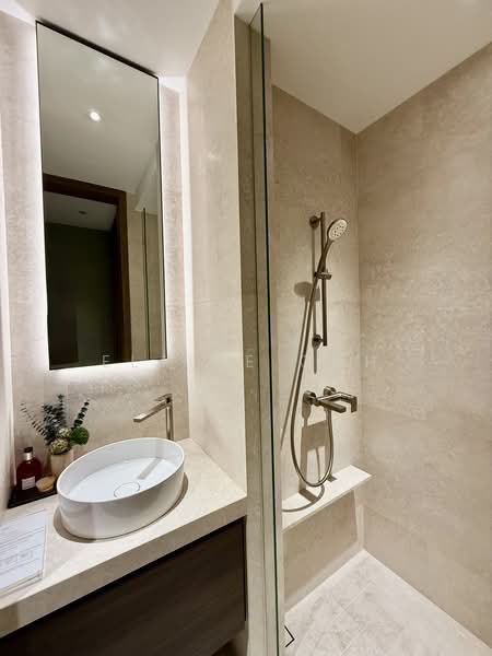 UPPERHOUSE at Orchard Boulevard, 22 Orchard Boulevard, 4 Bedrooms, 2,056 sqft, Condominium For Sale, by Elaine Goh, 500235464 - Bathroom - PropertyGuru.com.sg