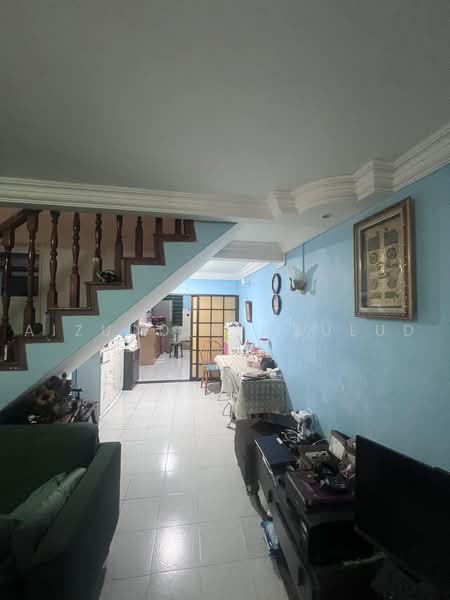41 Jalan Bahagia, 41 Jalan Bahagia, 3 Bedrooms, 1,600 sqft, HDB Flat For Sale, by Aizuddin Maulud, 500235466 - Living Room - PropertyGuru.com.sg