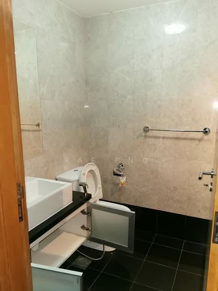 D'Hillside Loft, 31 Pasir Panjang Hill, 3 Bedrooms, 1,250 sqft, Condominium For Rent, by Rae Png, 500235467 - Bathroom - PropertyGuru.com.sg