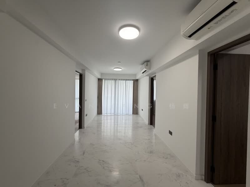 Sceneca Residence, Tanah Merah Kechil Link, 3 Bedrooms, 1,119 sqft, Condominium For Rent, by Evan Yang 杨辉, 500235468 - Corridor - PropertyGuru.com.sg