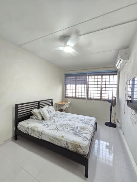 412 Choa Chu Kang Avenue 3, 412 Choa Chu Kang Avenue 3, Room Rental, 150 sqft, HDB Flat For Rent, by Eileen Tan, 500235479 - Bedroom - PropertyGuru.com.sg