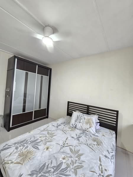 412 Choa Chu Kang Avenue 3, 412 Choa Chu Kang Avenue 3, Room Rental, 150 sqft, HDB Flat For Rent, by Eileen Tan, 500235479 - Bedroom - PropertyGuru.com.sg