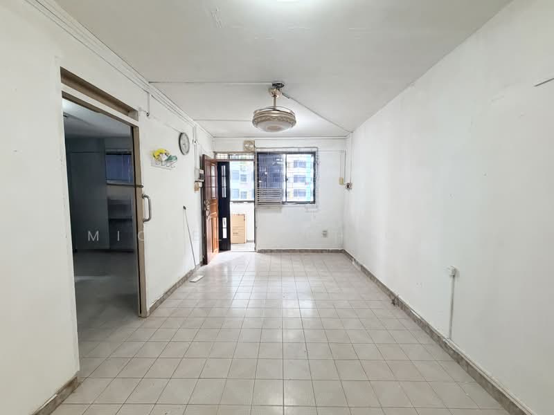 51 Lorong 6 Toa Payoh, 51 Lorong 6 Toa Payoh, 2 Bedrooms, 785 sqft, HDB Flat For Sale, by Michelle Cheong, 500235480 - Living Room - PropertyGuru.com.sg