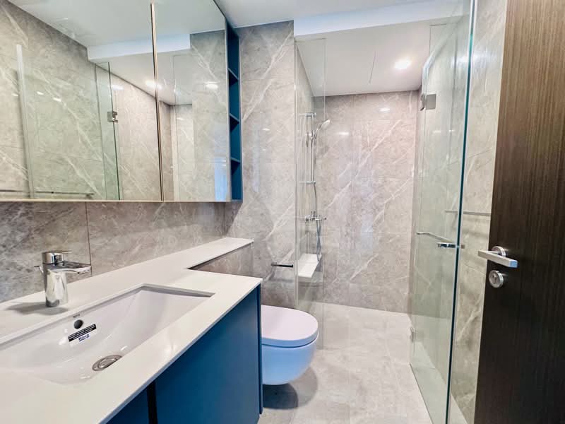 Le Quest, 10 Bukit Batok Street 41, 2 Bedrooms, 710 sqft, Condominium For Rent, by Daryl Tan, 500235486 - Common Bathroom - PropertyGuru.com.sg